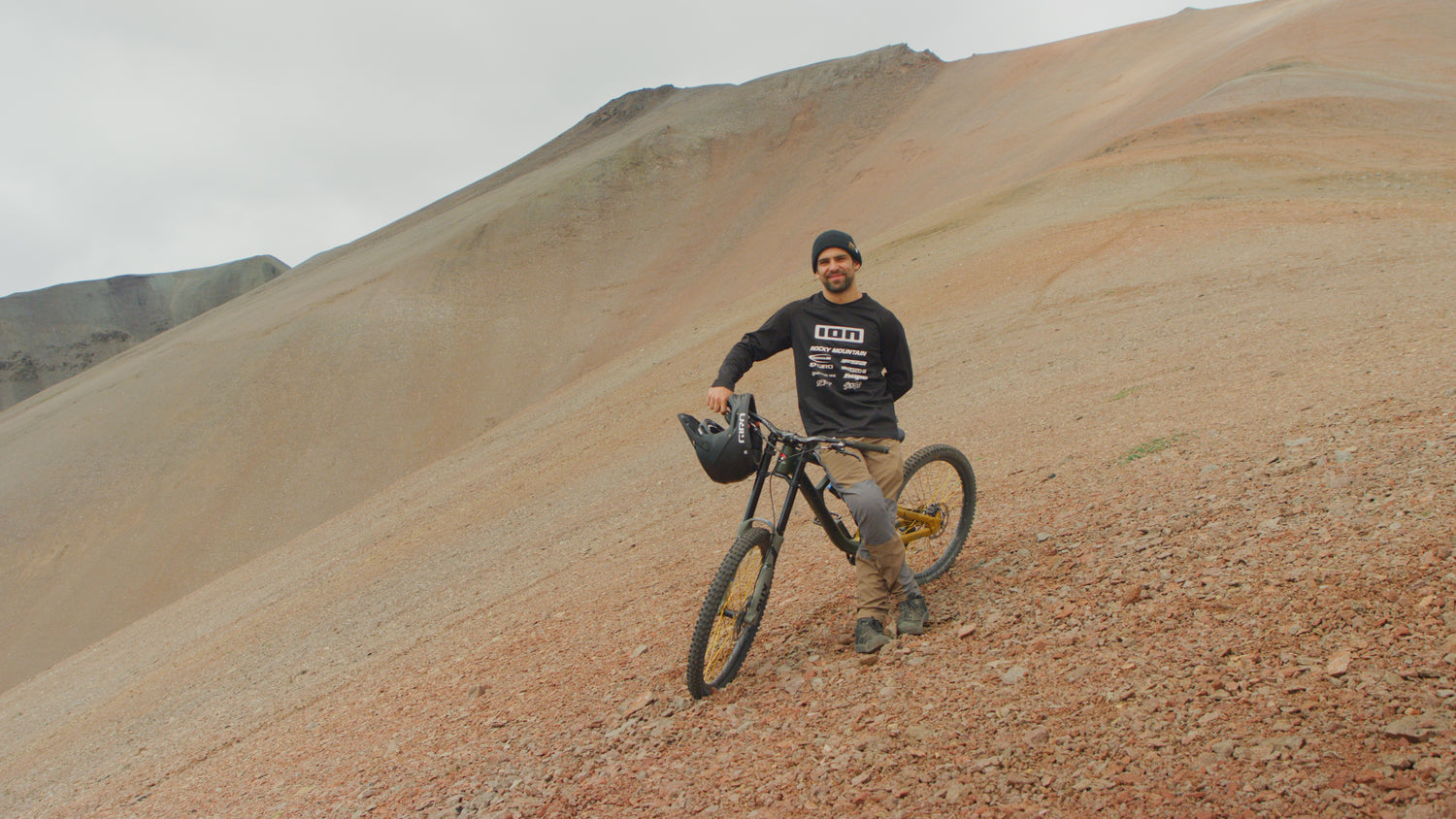 Alex Volokhov - By The Midnight Sun