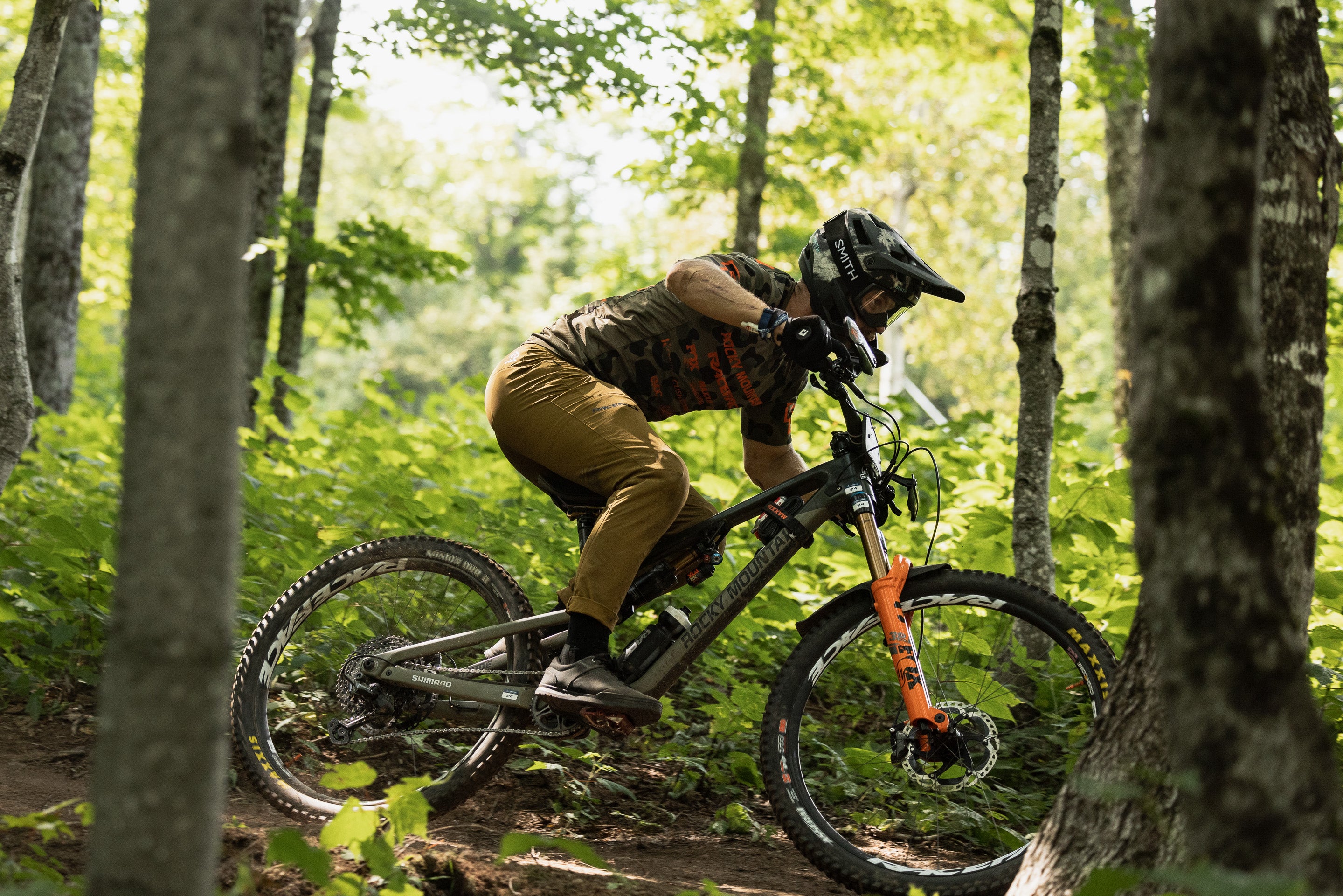 Enduro mountain bikes
