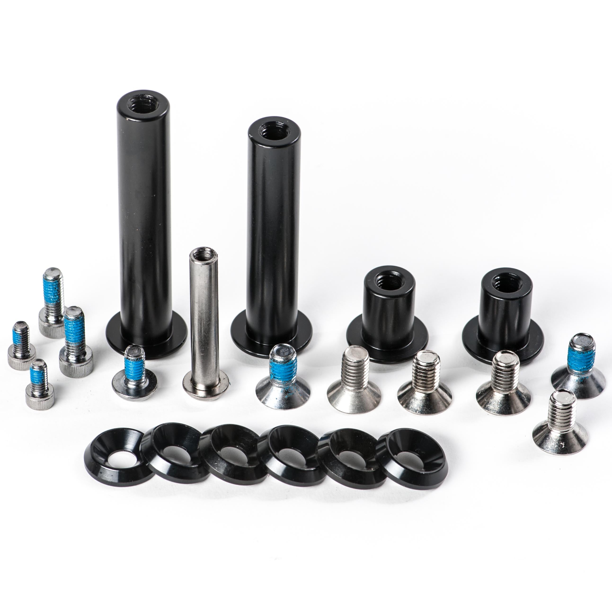 Bolt Kit 4