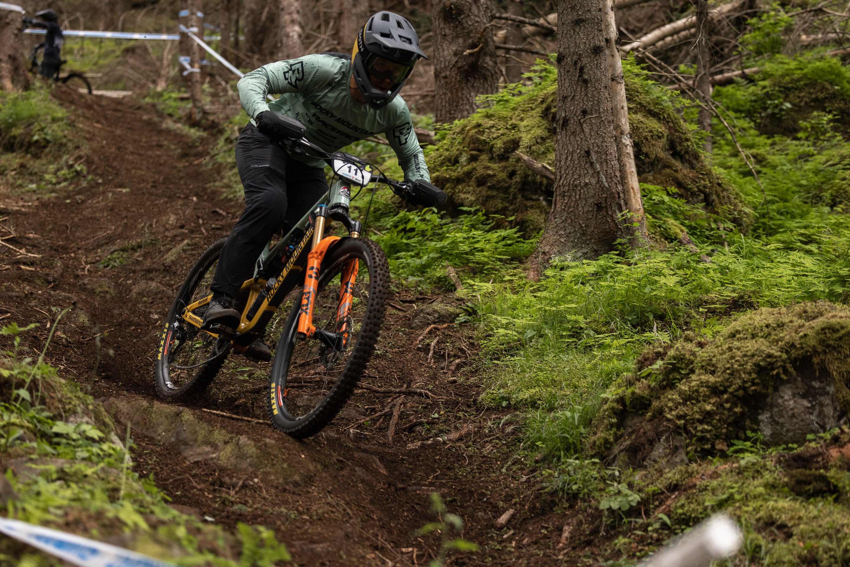 Rocky mountain sale bike race