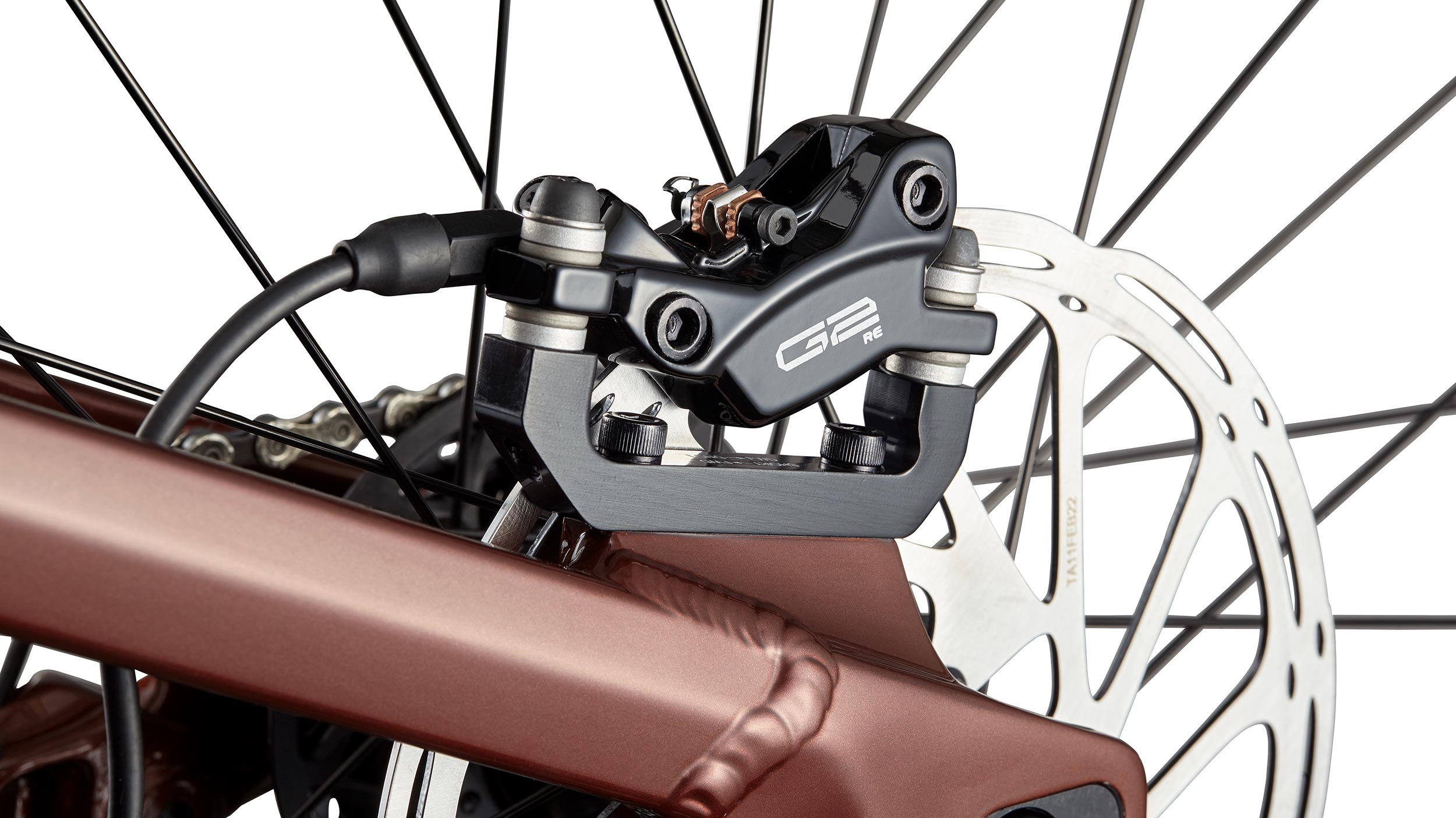 _caption_The SRAM Guide RE 4 Piston brakes offer reliable and powerful stopping performance. Designed with four pistons, they deliver consistent braking force and excellent modulation, providing enhanced control and confidence on the trails.
